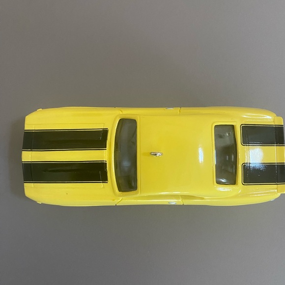 Hallmark 1969 Chevrolet Camaro Christmas Tree Ornament - Picture 3 of 3